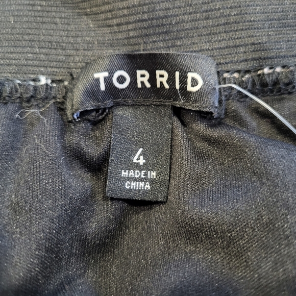 Tulle floral skirt by Torrid - Picture 3 of 4